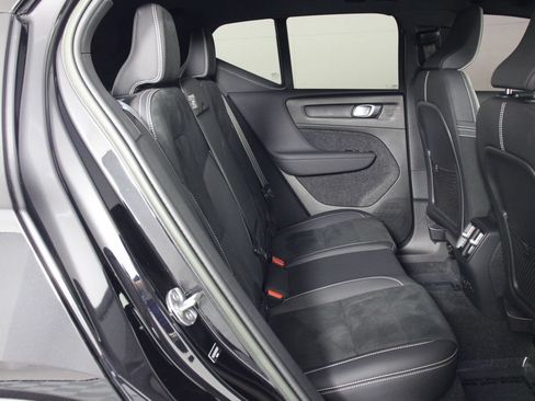 Certified 2023 Volvo XC40 Recharge Ultimate w/ Protection Package Premier AWD/4WD image 28