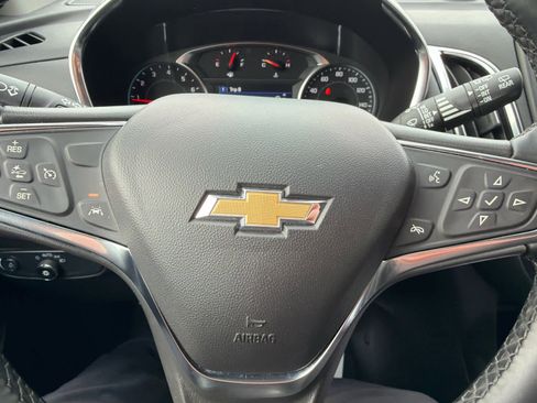 Used 2024 Chevrolet Equinox LT image 21