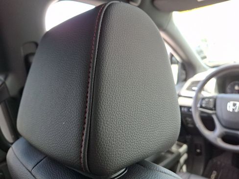 Used 2025 Honda Odyssey Sport-L image 9