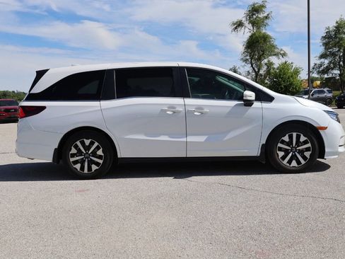 Used 2025 Honda Odyssey EX-L image 7