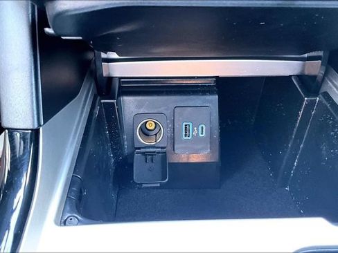 Used 2022 Ford Explorer ST w/ Equipment Group 401A AWD/4WD image 16