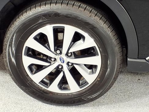 Used 2021 Subaru Outback Premium AWD/4WD image 6
