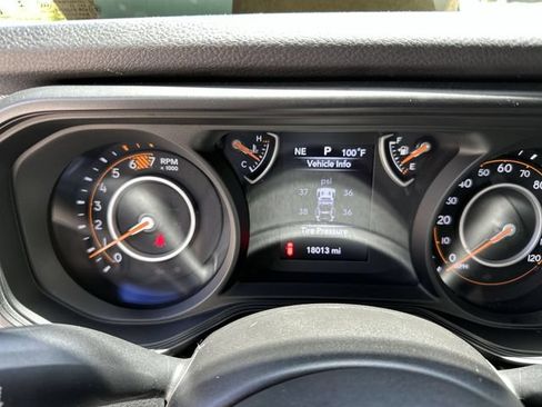Used 2024 Jeep Wrangler Unlimited Sport AWD/4WD image 15