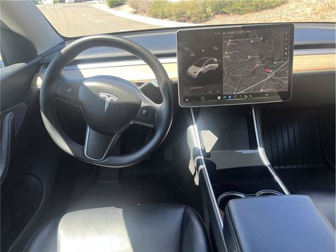 Used 2020 Tesla Model Y Long Range AWD/4WD image 16