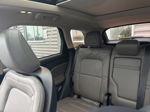 Used 2023 Lincoln Corsair Reserve w/ Equipment Group 201A image 14