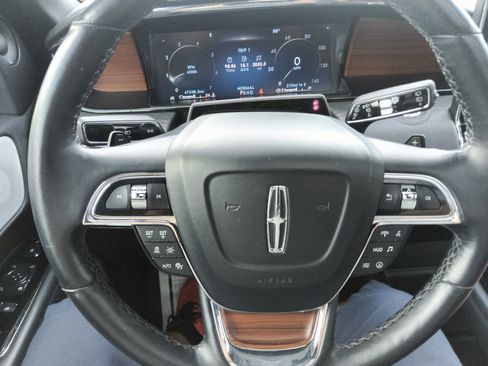 Used 2022 Lincoln Navigator L Reserve AWD/4WD image 32