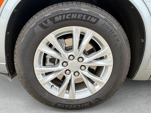 Certified 2024 Cadillac XT6 Luxury w/ LPO, Floor Liner Package FWD image 18
