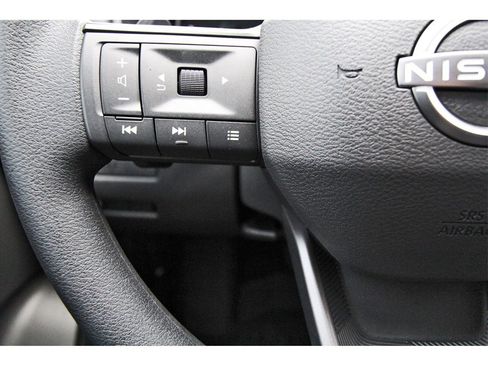 Used 2026 Nissan Rogue S image 15