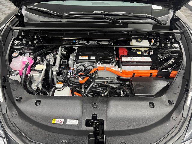 Certified 2023 Lexus RZ 450e Premium w/ Cold Area Package AWD/4WD image 23