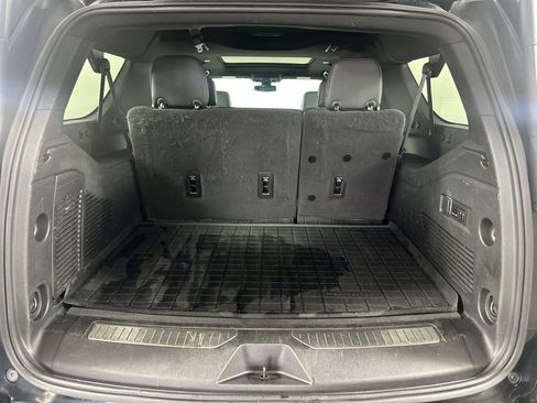 Used 2022 Chevrolet Suburban RST w/ Luxury Package AWD/4WD image 30