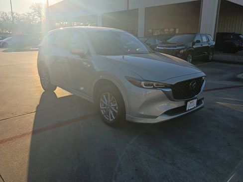 Used 2025 MAZDA CX-5 AWD 2.5 S w/ Preferred Package image 6