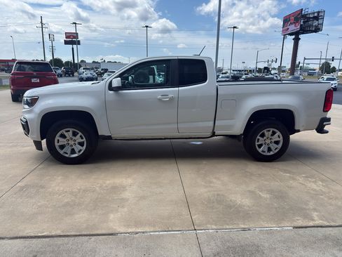 Used 2022 Chevrolet Colorado LT w/ Fleet Safety Package RWD image 6