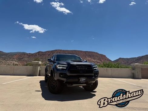 Used 2023 Toyota Tacoma TRD Pro AWD/4WD image 2