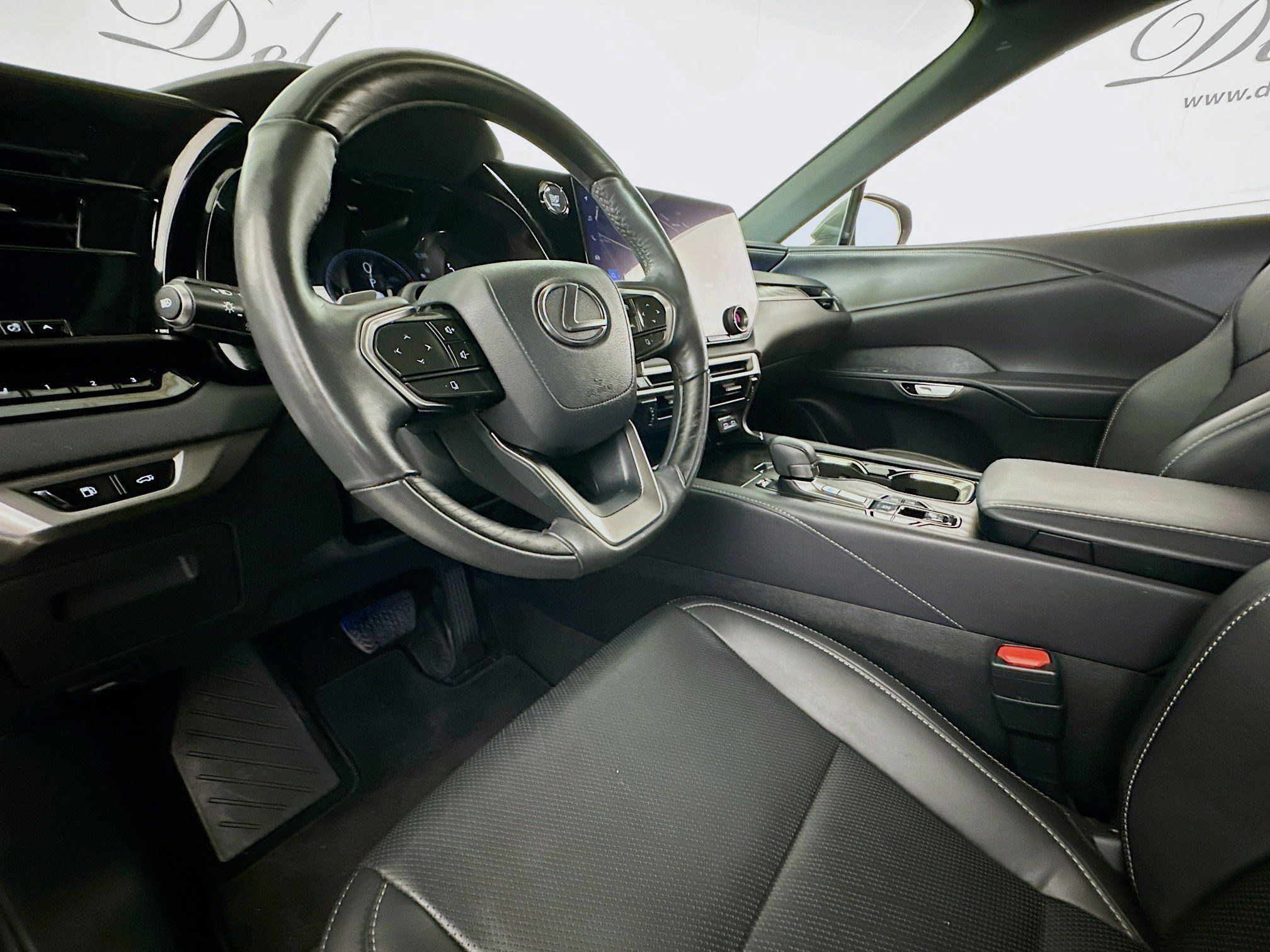 Used 2024 Lexus RX 350 Premium Plus w/ Convenience Package AWD/4WD image 7