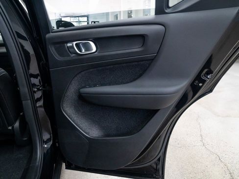 Used 2024 Volvo XC40 B5 Plus AWD/4WD image 20