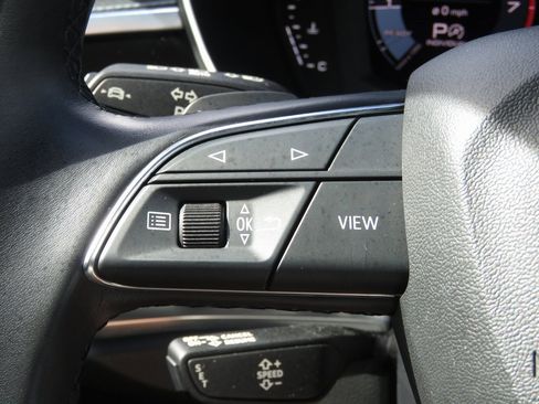 Used 2022 Audi Q3 2.0T Premium w/ Black Optic Sport Package image 23