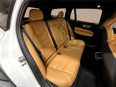 New 2026 Volvo V60 B5 Cross Country Ultra w/ Climate Package image 11