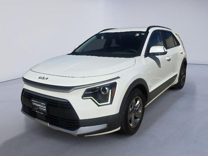 Used 2024 Kia Niro EX