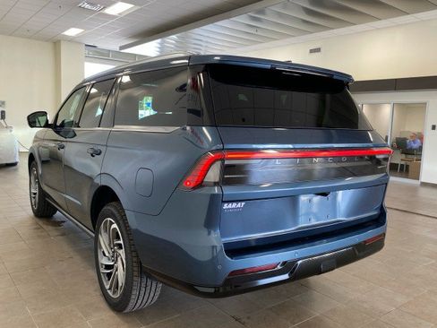 New 2027 Lincoln Navigator Reserve AWD/4WD image 6