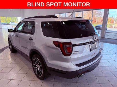 Used 2019 Ford Explorer Sport w/ Equipment Group 401A image 5