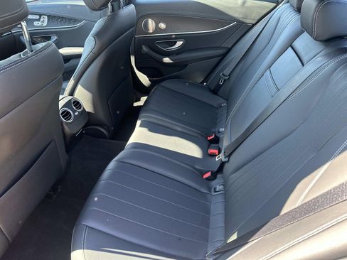 Used 2023 Mercedes-Benz E 350 4MATIC Sedan image 12