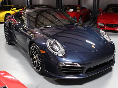 Used 2015 Porsche 911 Turbo S AWD/4WD image 9