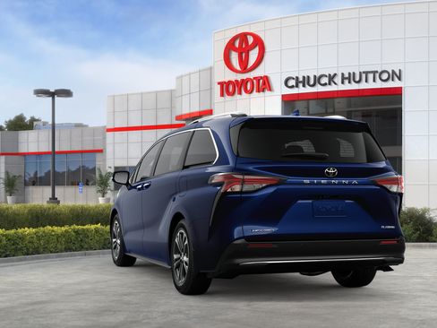 Used 2026 Toyota Sienna Platinum AWD/4WD image 33