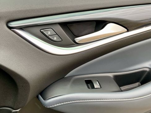 Used 2022 Buick Enclave Premium image 52