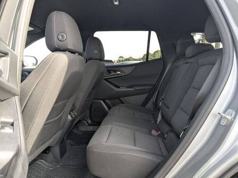 Used 2025 Chevrolet Equinox LT AWD/4WD image 16