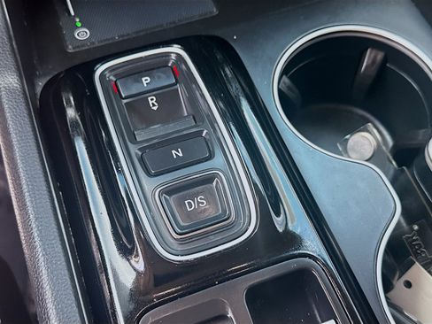 Certified 2023 Honda Pilot Touring image 16