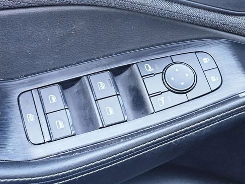 Certified 2023 Nissan Rogue SV image 21