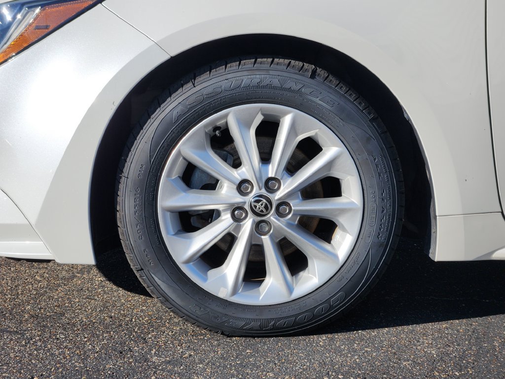 Used 2020 Toyota Corolla XLE w/ Carpet Mat Package (TMS) FWD image 10