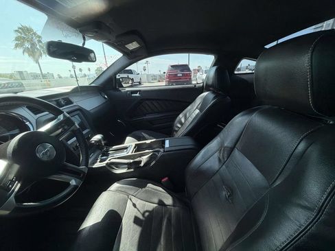 Used 2010 Ford Mustang Coupe RWD image 21