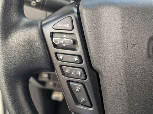 Used 2025 Nissan Frontier S RWD image 27