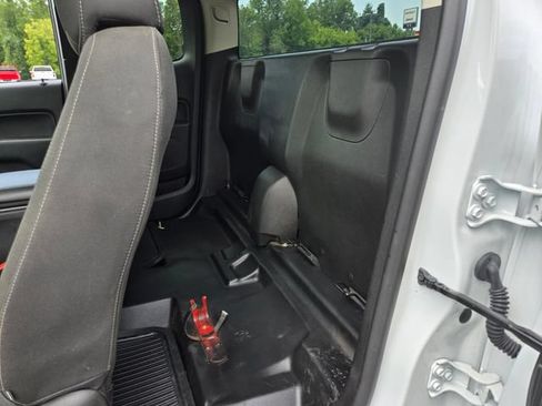 Used 2022 Chevrolet Colorado LT w/ Fleet Safety Package RWD image 11