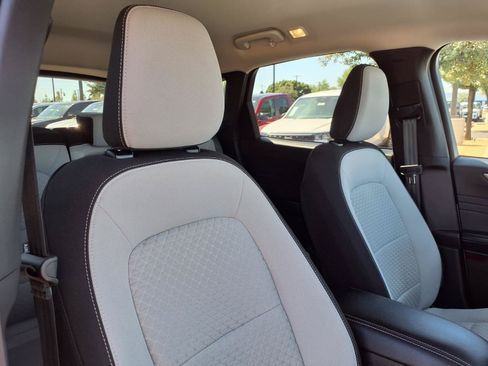 Certified 2023 Ford Escape Active FWD image 12