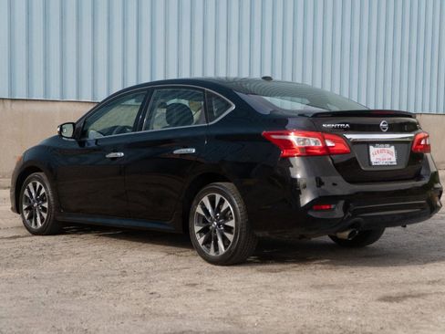 Used 2019 Nissan Sentra SR FWD image 15
