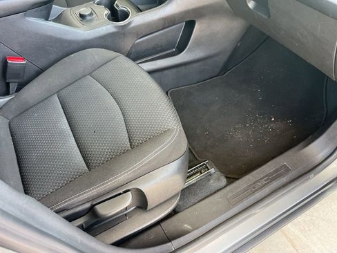 Used 2024 GMC Terrain SLE FWD image 22
