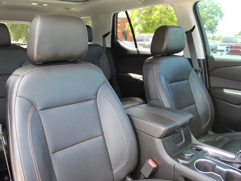 Used 2021 Chevrolet Traverse Premier w/ Redline Edition FWD image 31