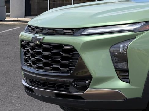 New 2026 Chevrolet Trax ACTIV w/ Sunroof Package FWD image 13