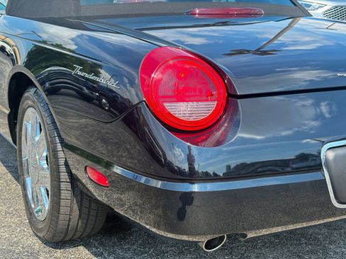 Used 2002 Ford Thunderbird RWD image 12