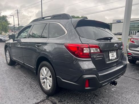 Used 2018 Subaru Outback 2.5i Premium AWD/4WD image 3