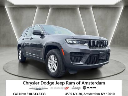 Used 2023 Jeep Grand Cherokee Laredo w/ Luxury Tech Group I