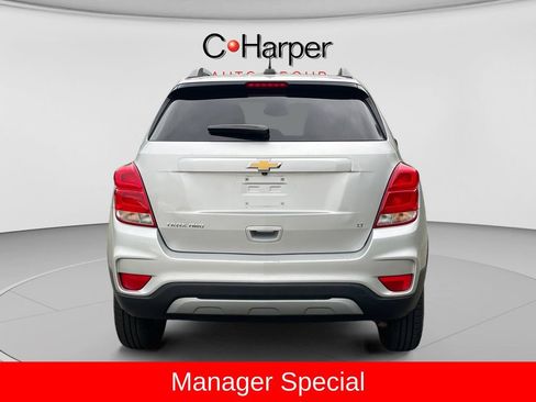 Used 2019 Chevrolet Trax LT w/ LT Convenience Package AWD/4WD image 4