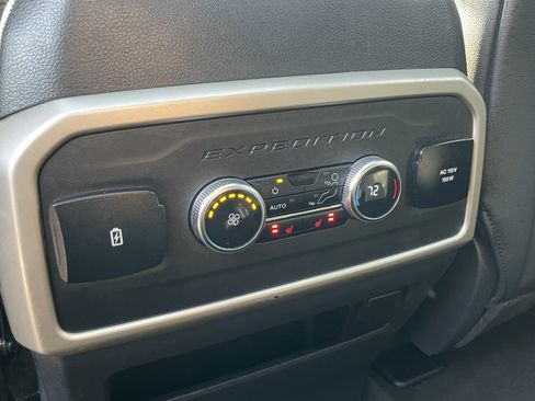 Used 2024 Ford Expedition Limited AWD/4WD image 34