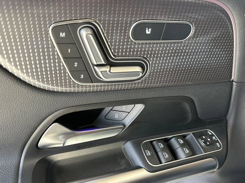 Certified 2023 Mercedes-Benz GLA 250 w/ Premium Package image 11