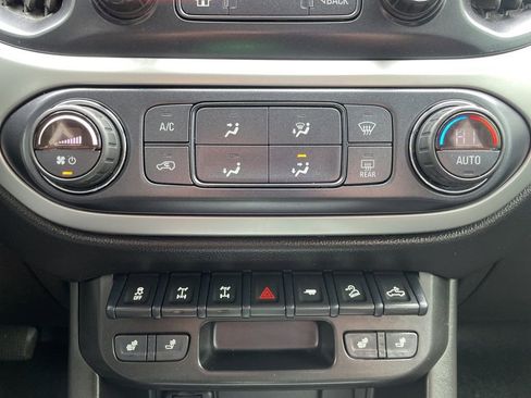 Used 2021 Chevrolet Colorado ZR2 w/ ZR2 Dusk Special Edition image 26