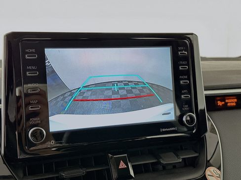Used 2021 Toyota Corolla LE FWD image 24