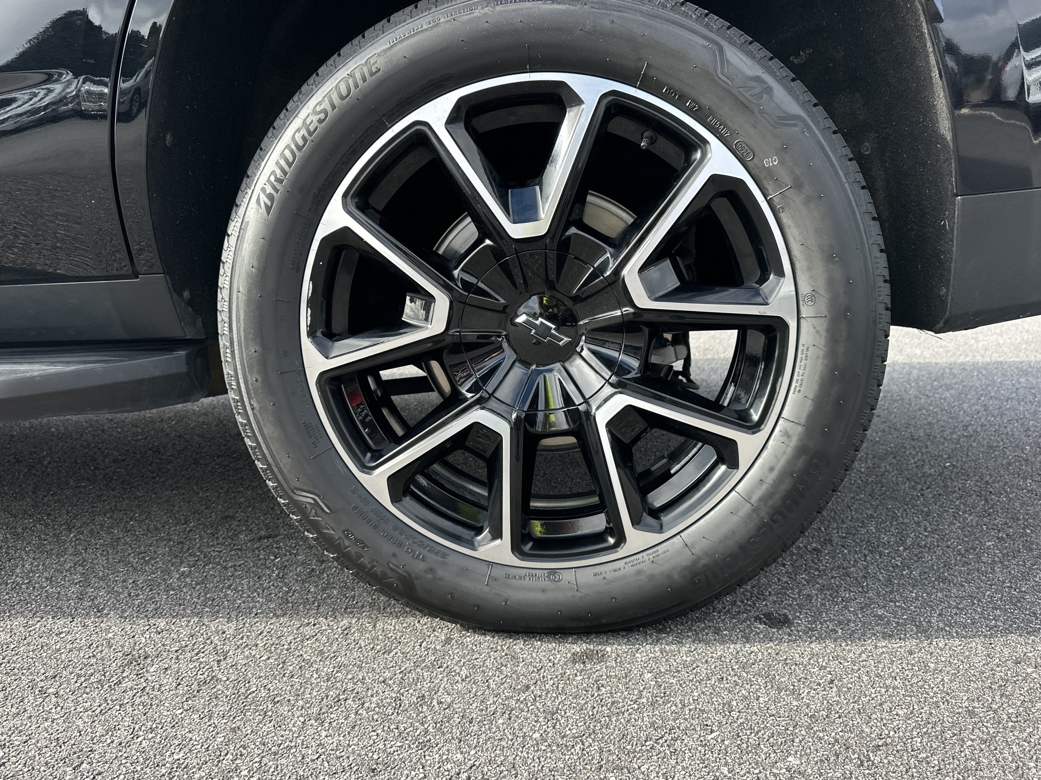 Used 2024 Chevrolet Tahoe RST w/ Luxury Package RWD image 23