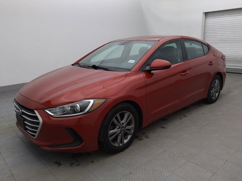 Used 2018 Hyundai Elantra SEL image 2